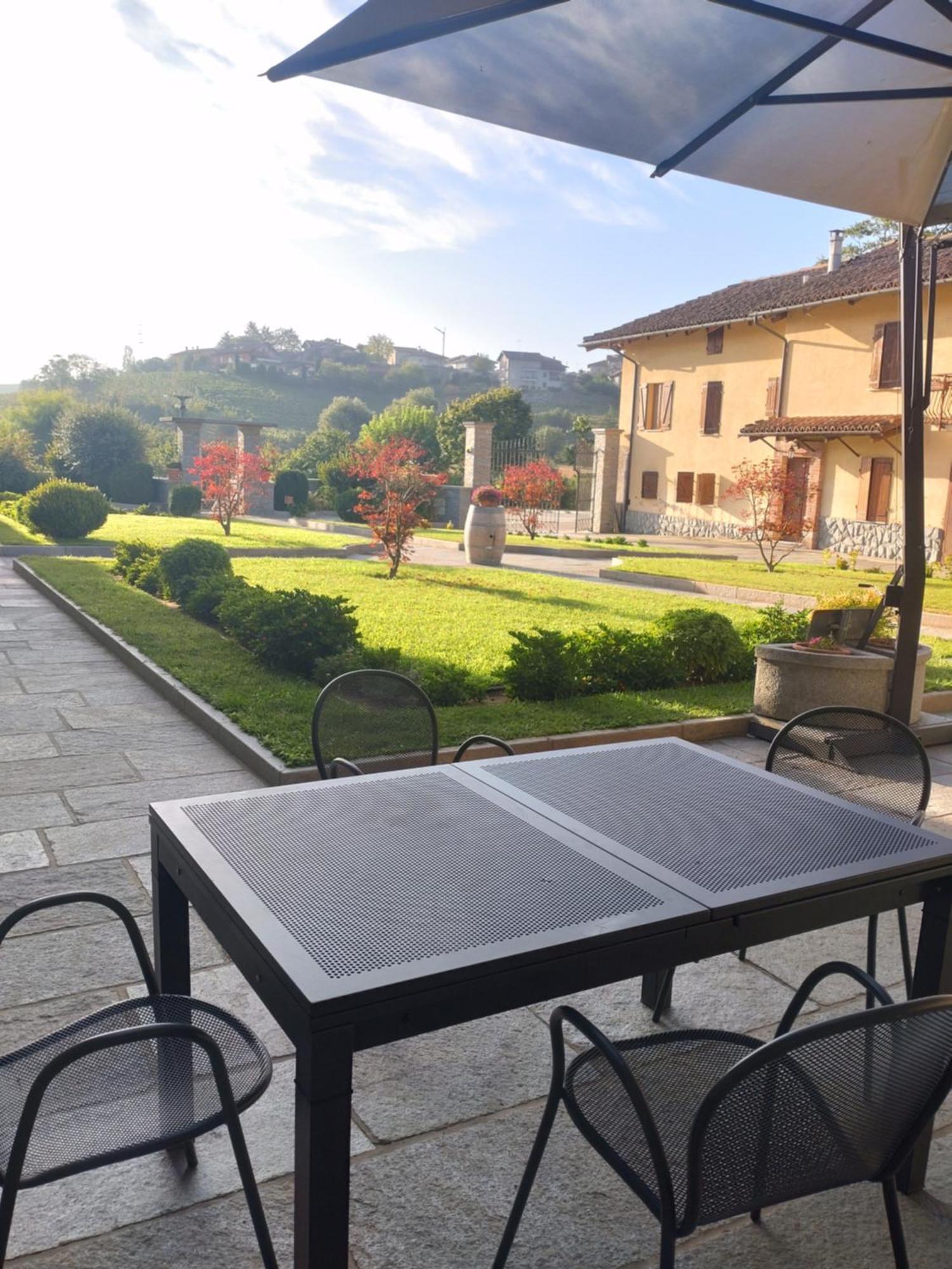 Agriturismo Cascina Varìe Castagnito Exterior foto