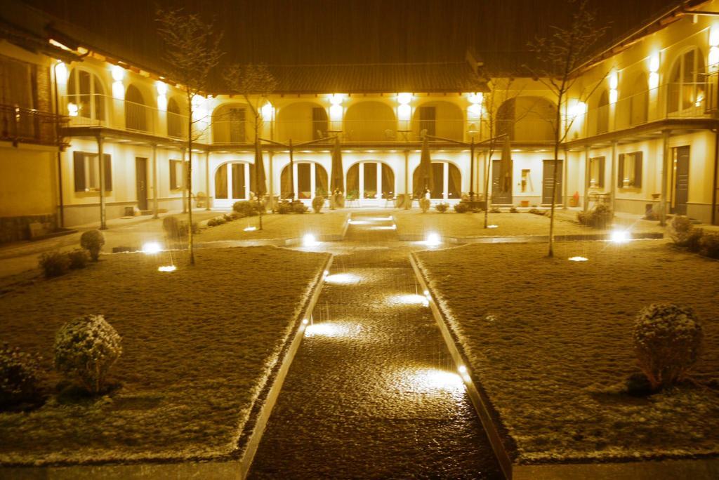 Agriturismo Cascina Varìe Castagnito Exterior foto
