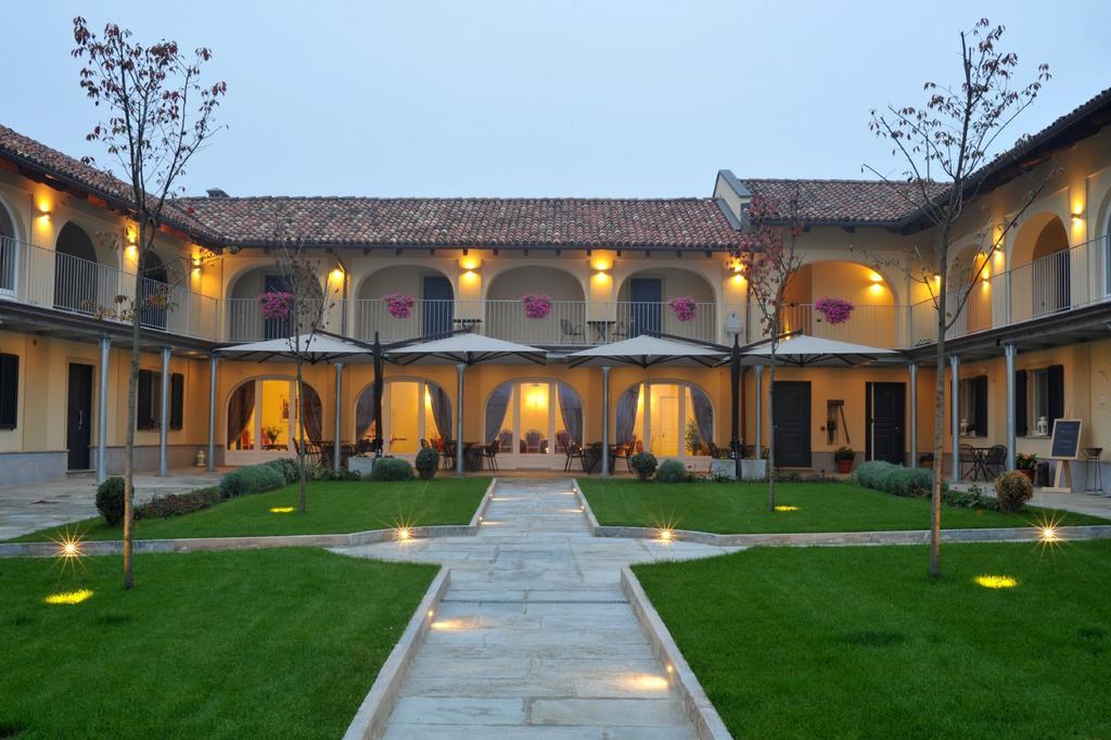 Agriturismo Cascina Varìe Castagnito Exterior foto