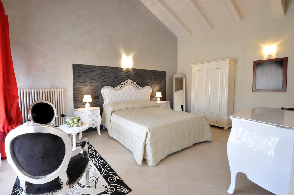Agriturismo Cascina Varìe Castagnito Exterior foto